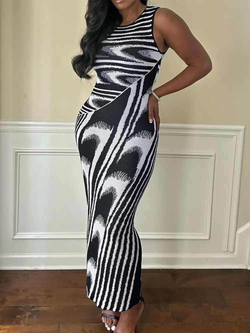 Abstract Print Sleeveless Maxi Dress