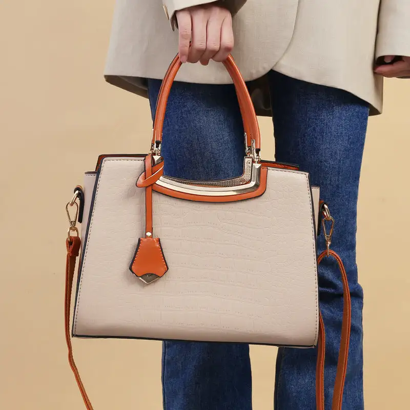 Structured Minimal Crossbody Bag