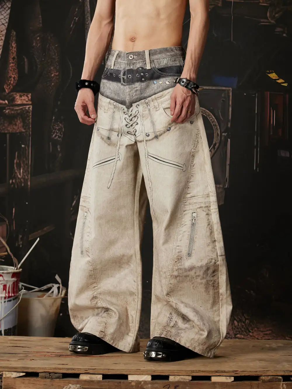Wide-Leg Graphic Printed Cargo Pants