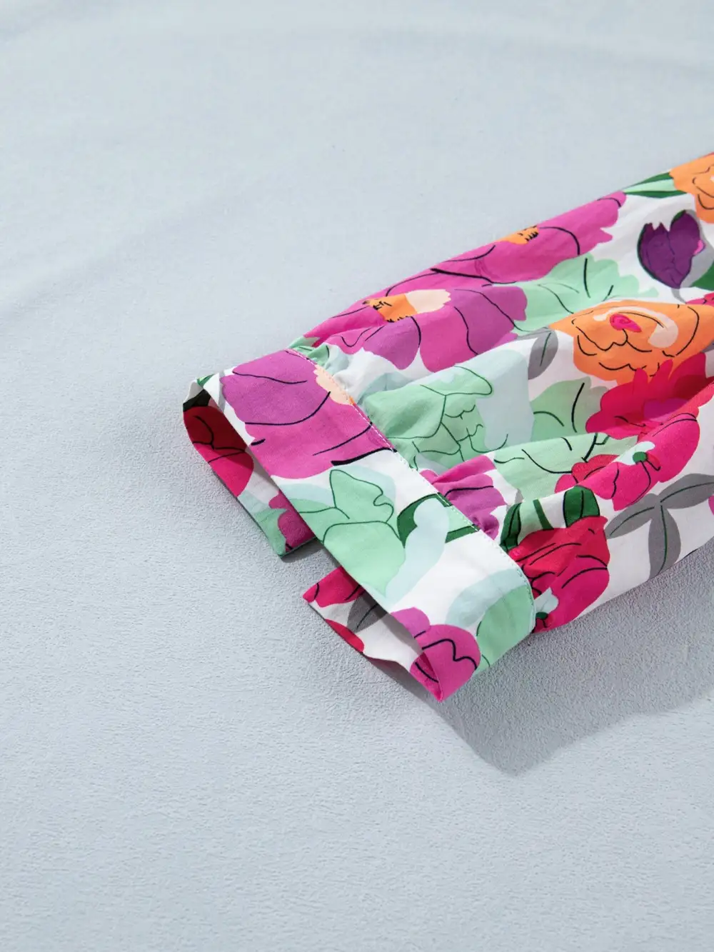 Polished Detail Floral Printed V Neck Dress
