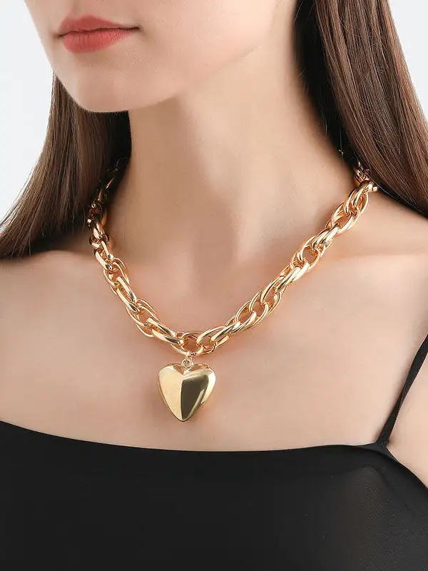 Minimal Chain Heart Motif Necklace