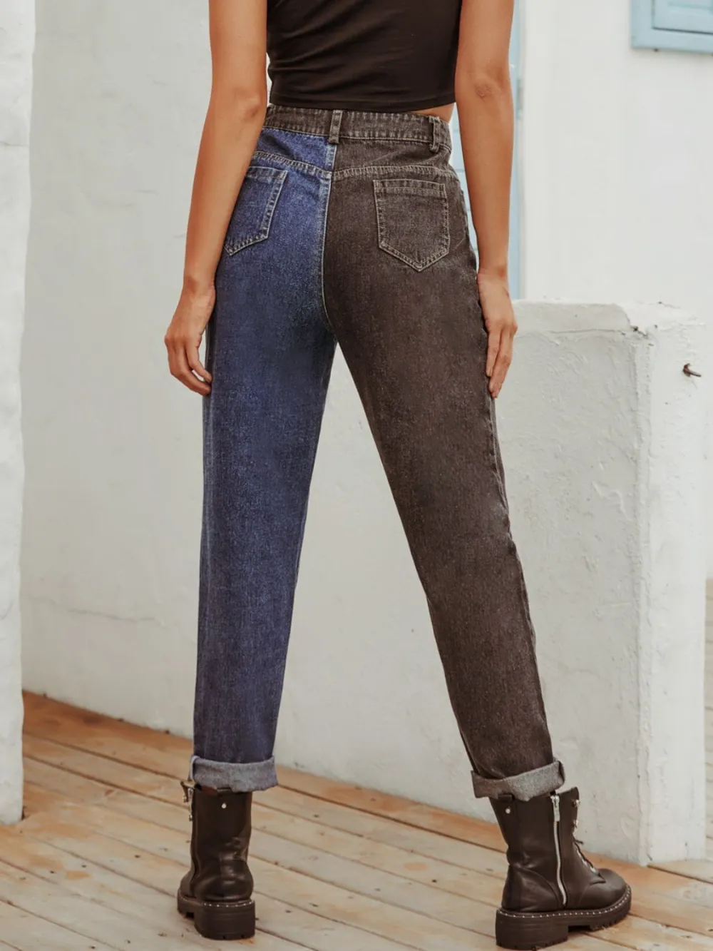 Pocketed Straight Leg Denim Jeans