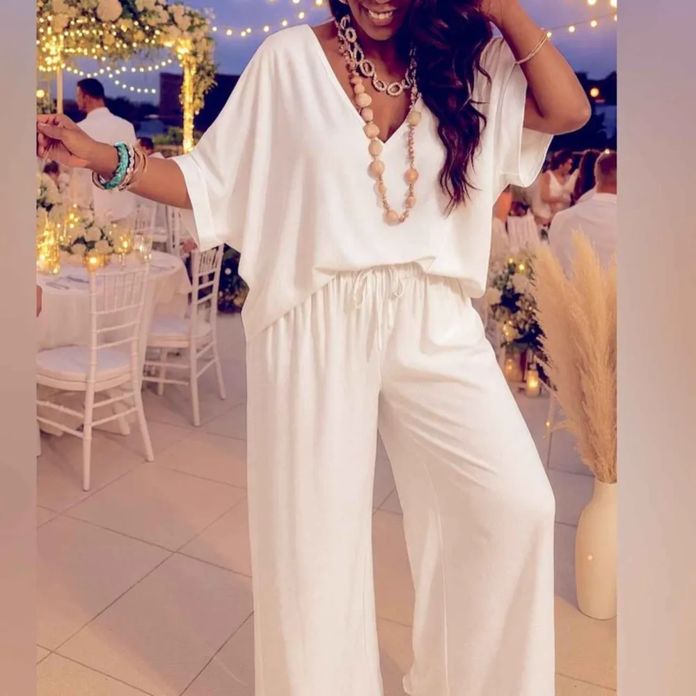 Lounge Set Flowy V-neck Top & Wide-leg Pants For All Party