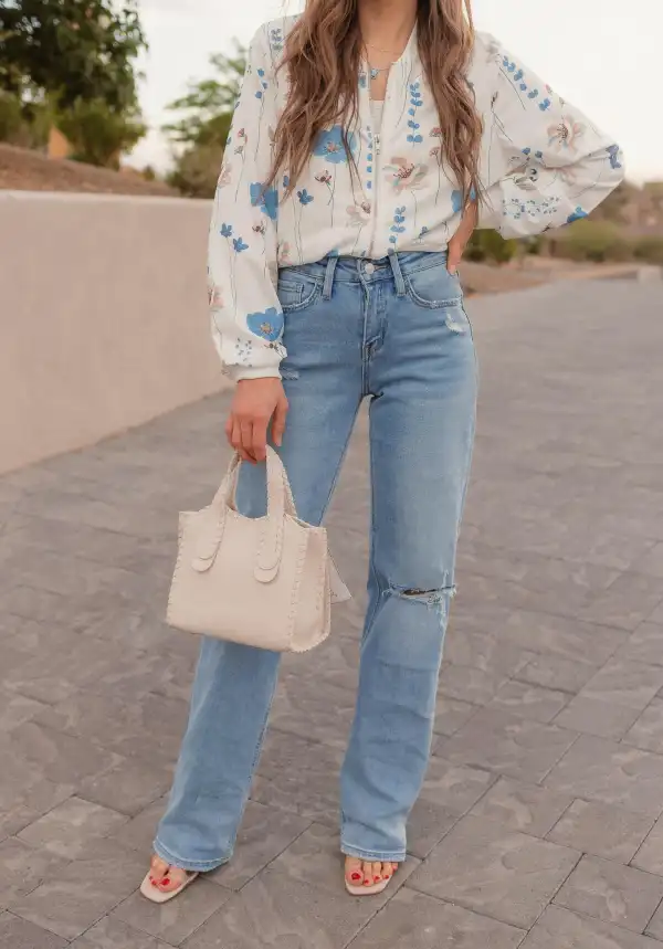 Distressed Easygoing Wide Leg Jeans