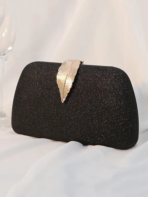 Leaf Motif Chain Clutch Bag
