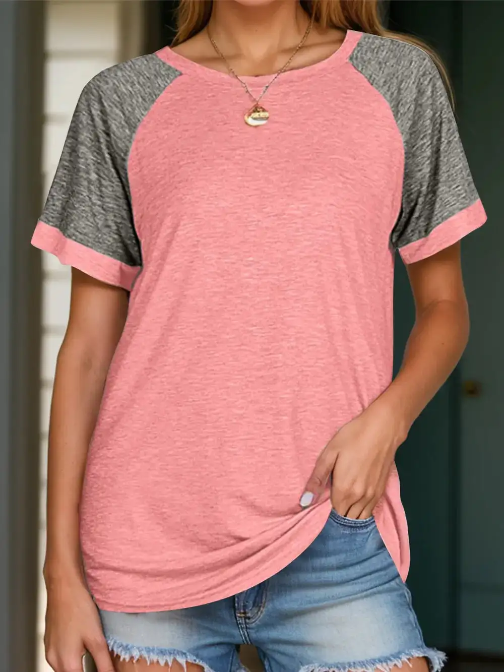 Everyday Contrast Round Neck Short Sleeve T-Shirt