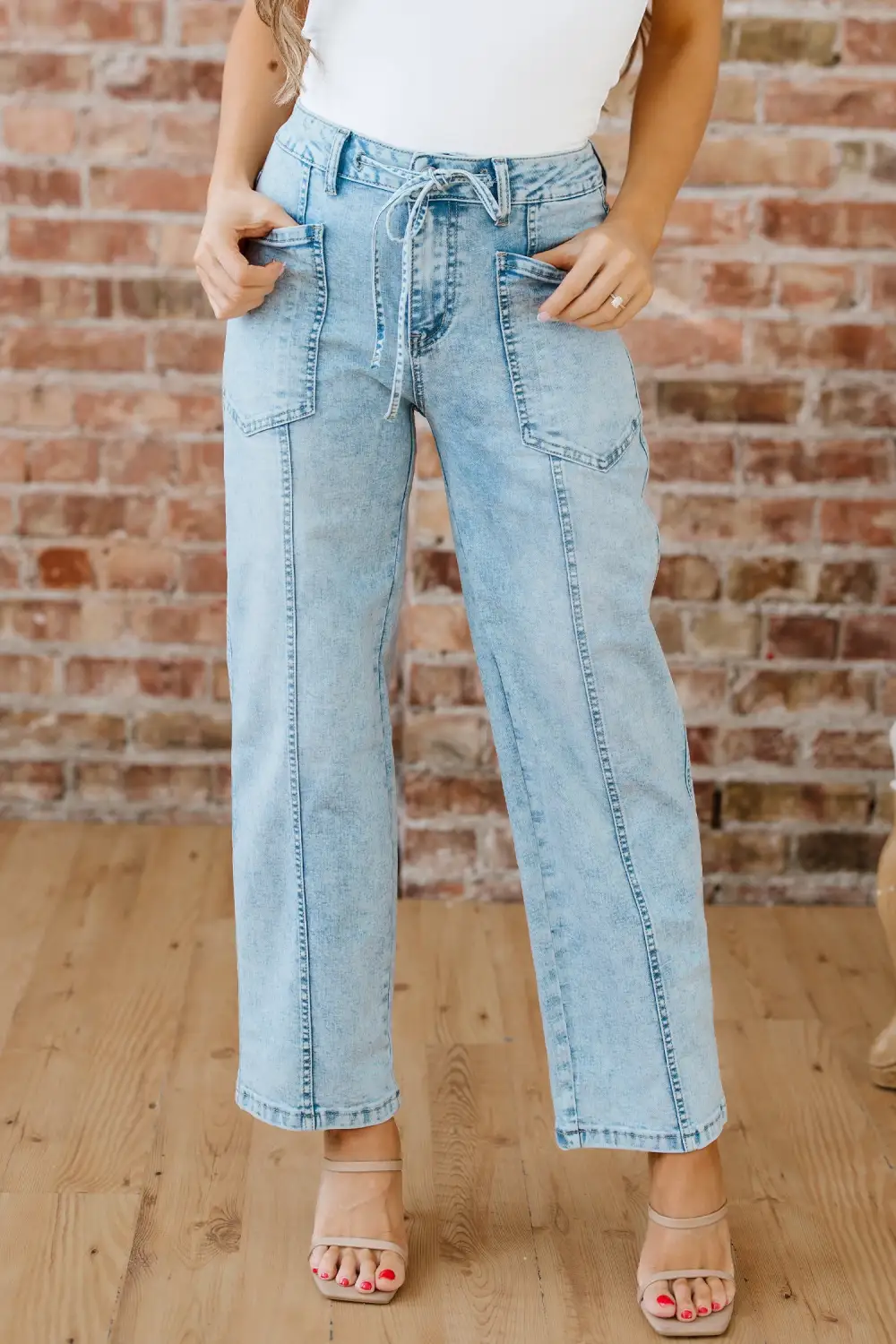 Exposed Stitch Detail Drawstring Barrel Jeans