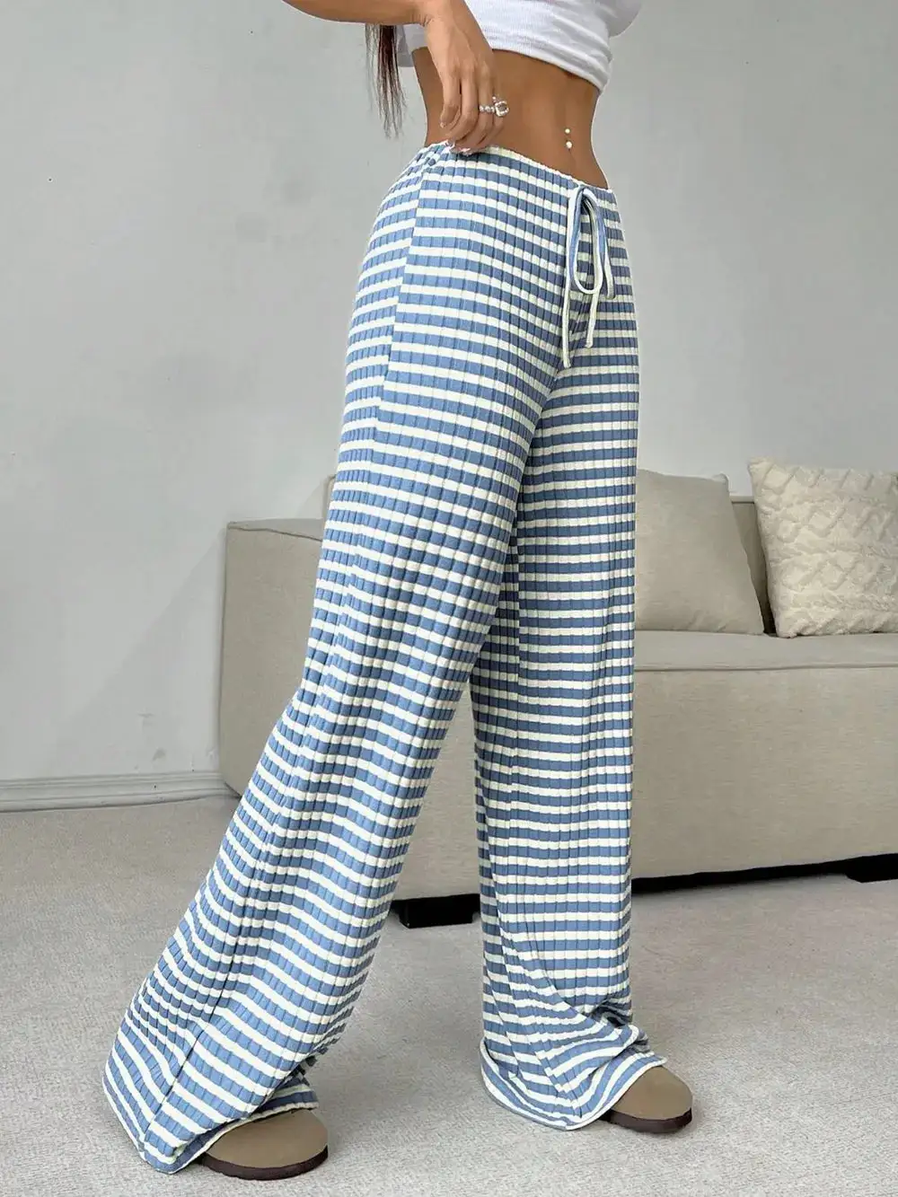 Modern Tie Waist Tie Detail Pants