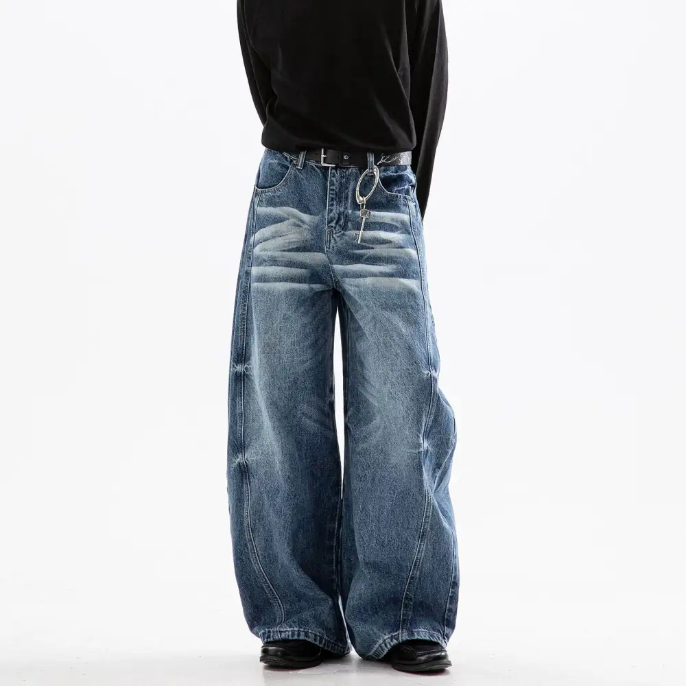 Ultra Wide-Leg Jeans