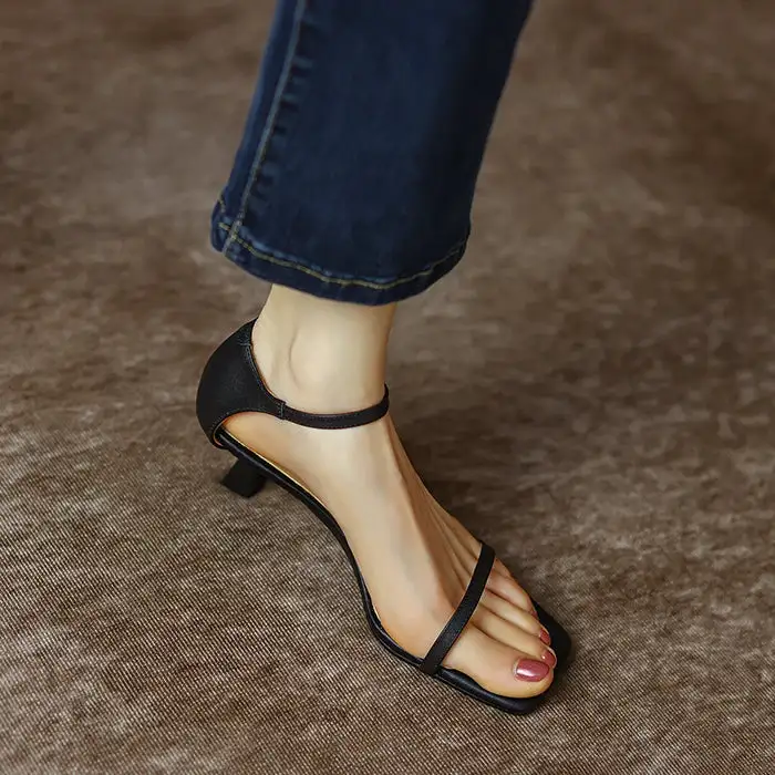 Classic Platform Classic Pumps