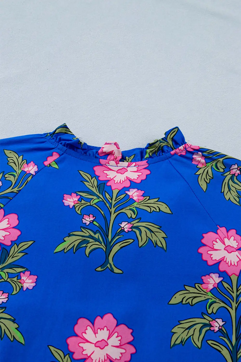 Relaxed Shape Floral V Neck Short Sleeve Dress