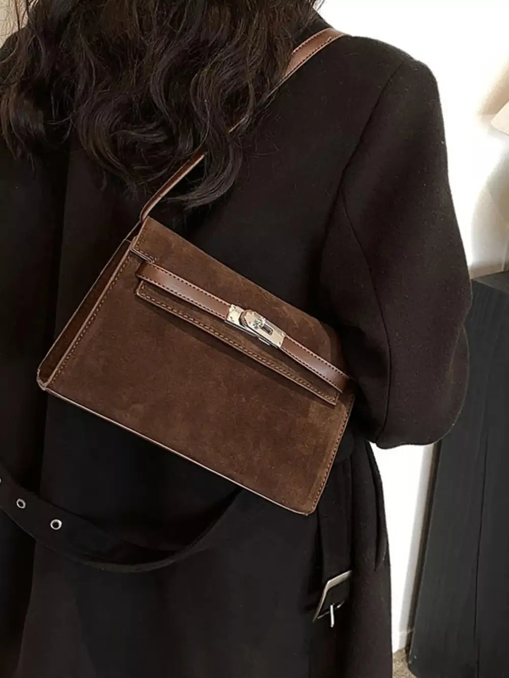 Solid Color Buckle Shoulder Bag