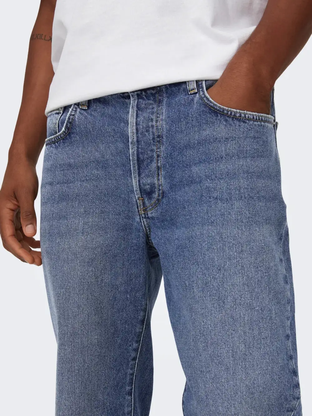 Modern Loose Everyday Jeans