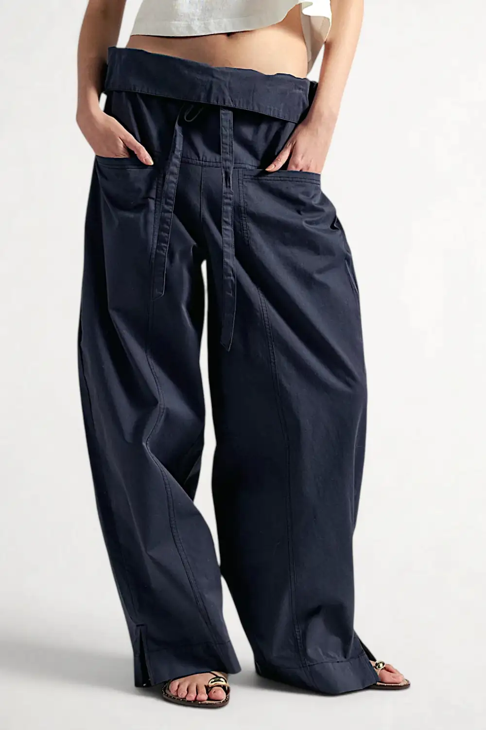 Women's Sleek Drape Wide Leg Trousers