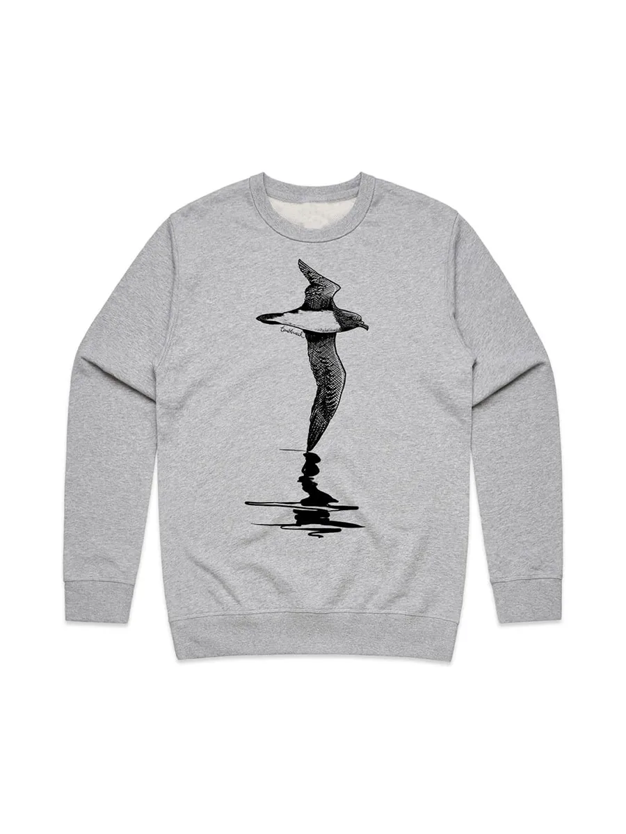 Simple and fashionable versatile sports shirt