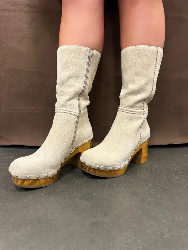 Clean Suede Boots