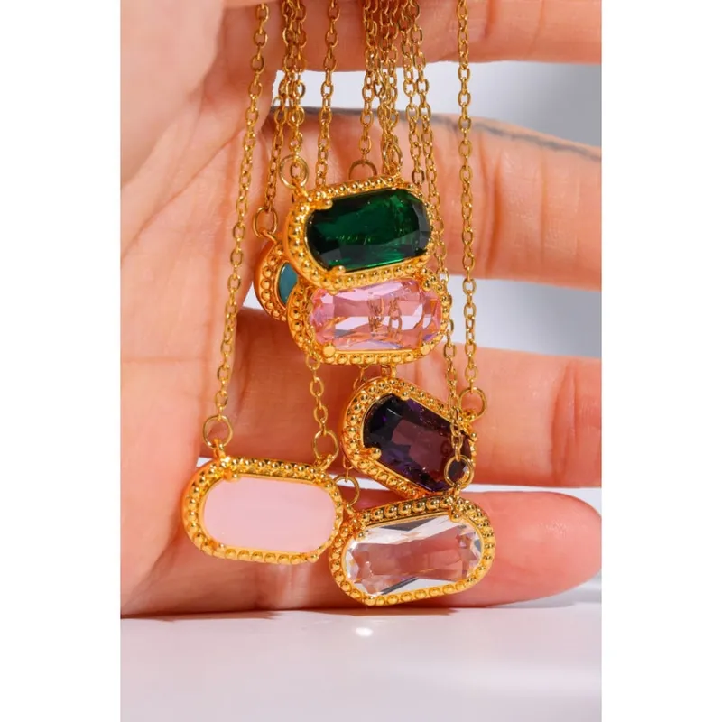 14K Gold Pleated Pendant Necklace