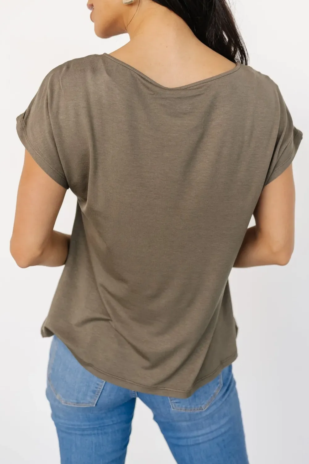 Simple Silky And Breathable Round Neck Shirt