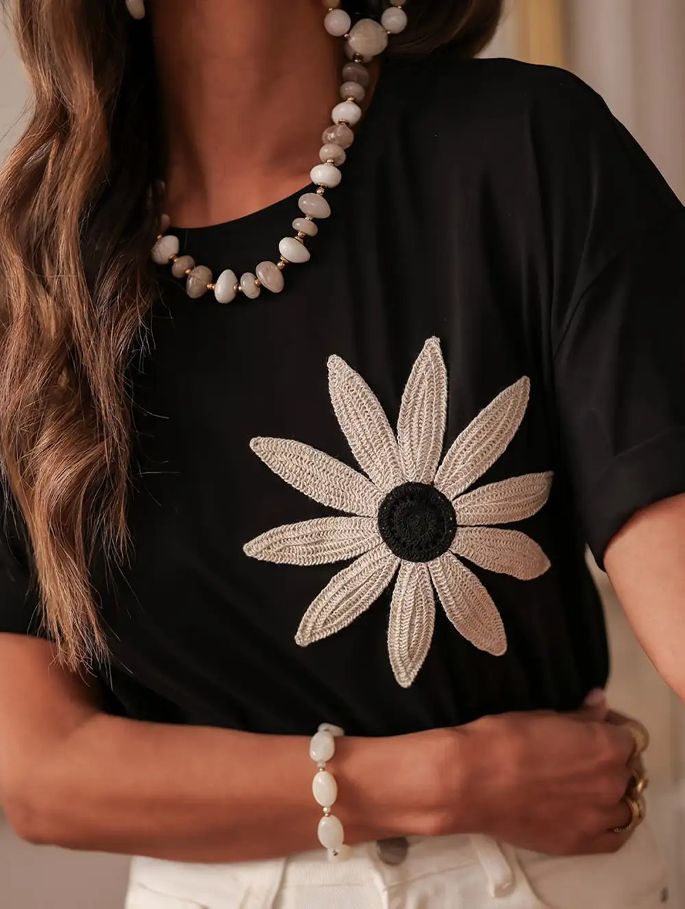 Embroidery Ruched Short Sleeve Tee
