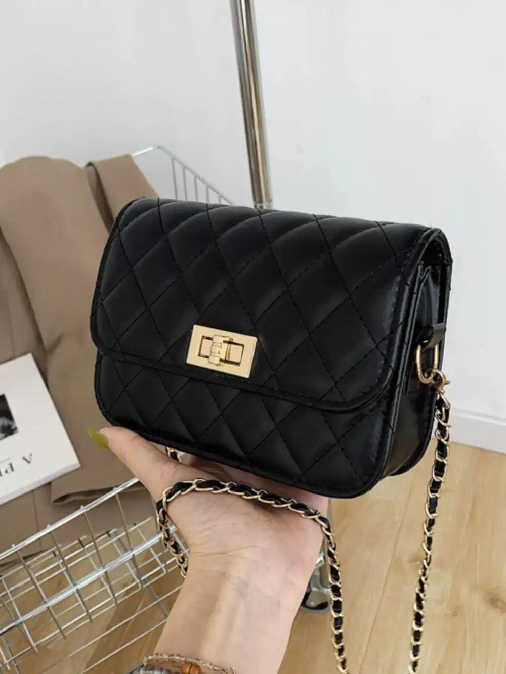 Quilted Chain Strap Crossbody Bag