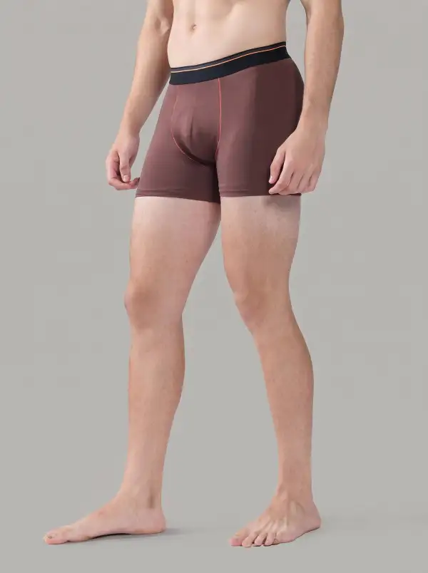 Minimal Motion Colorblock Trunks