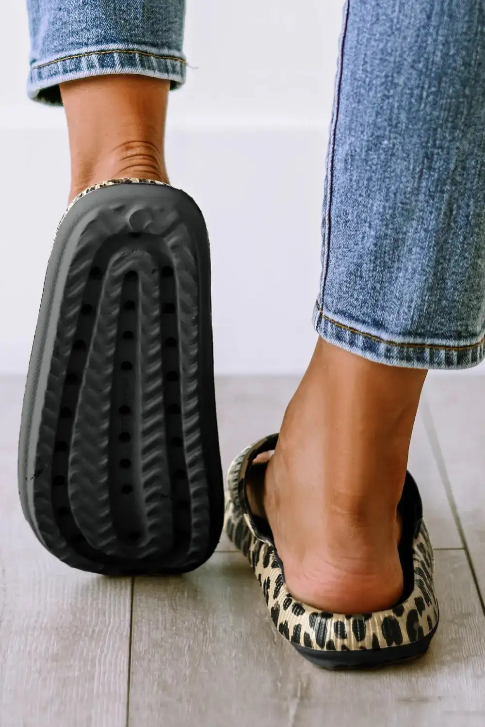 Leopard Print Thick Sole Slide Sandals