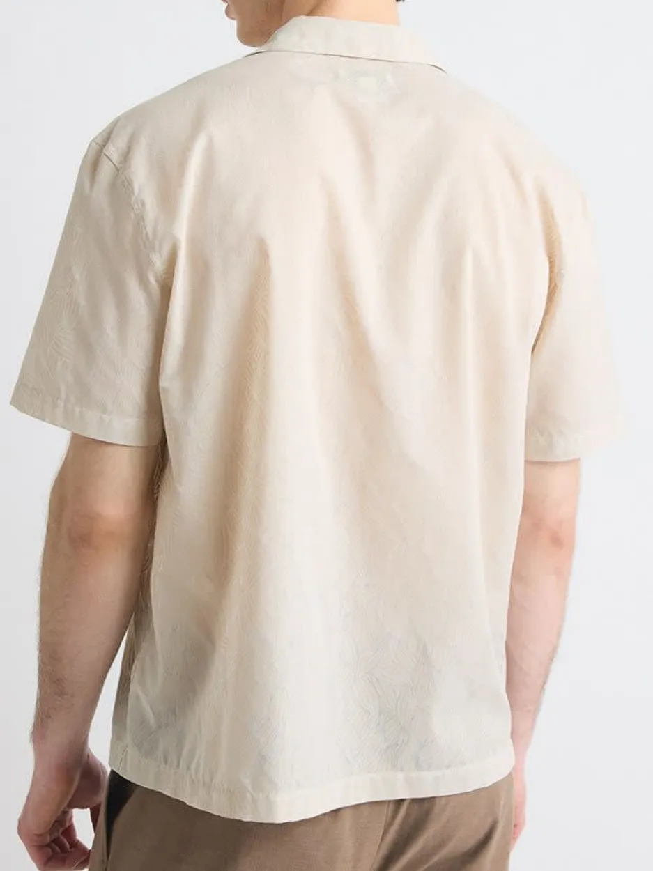 Taupe Commuting Style Short-Sleeve Shirt