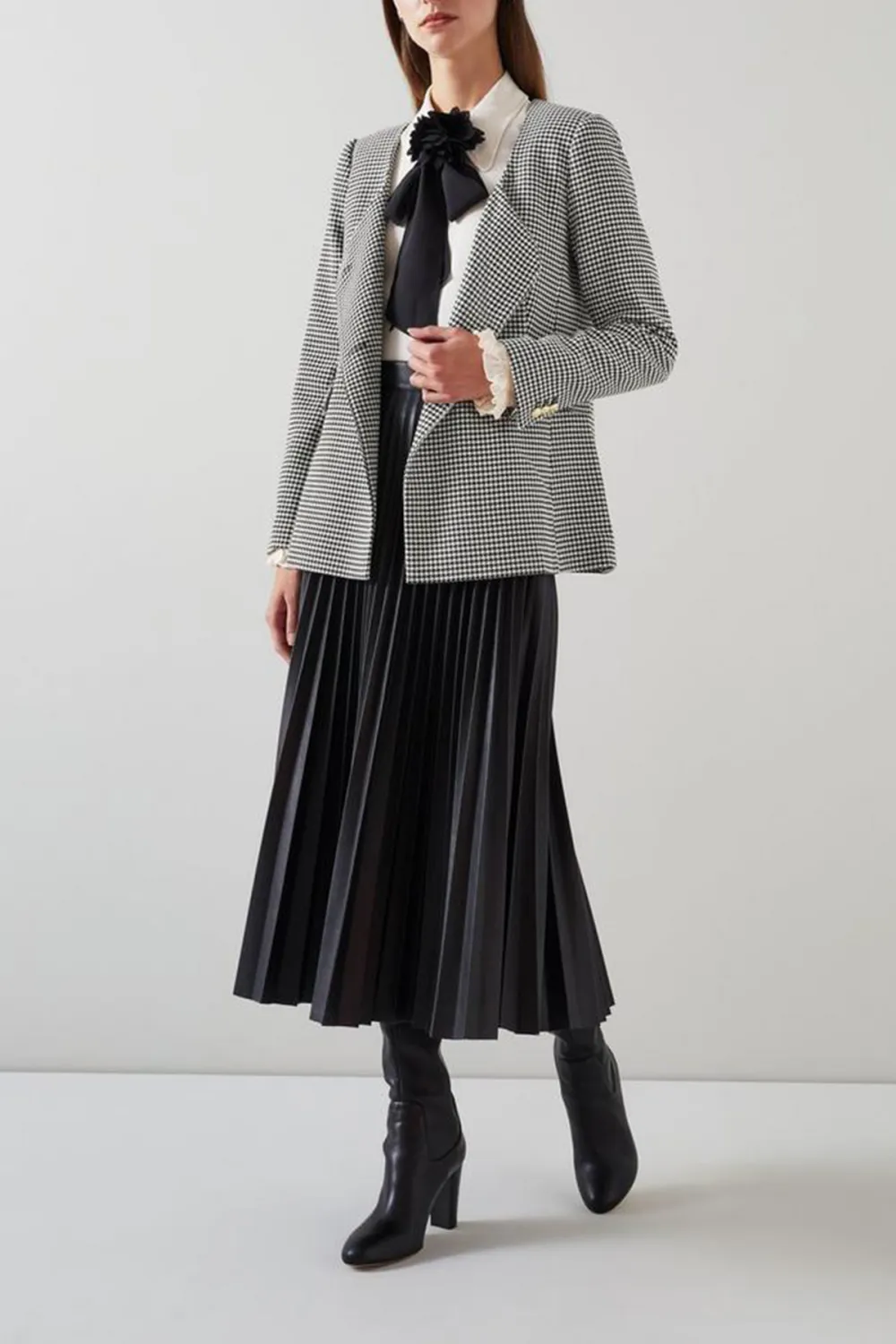 Black Cream Checkered Bow Detail Short Coat