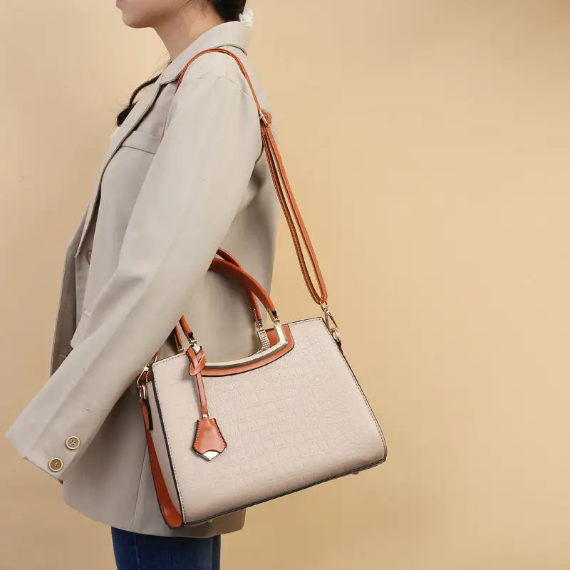 Structured Minimal Crossbody Bag