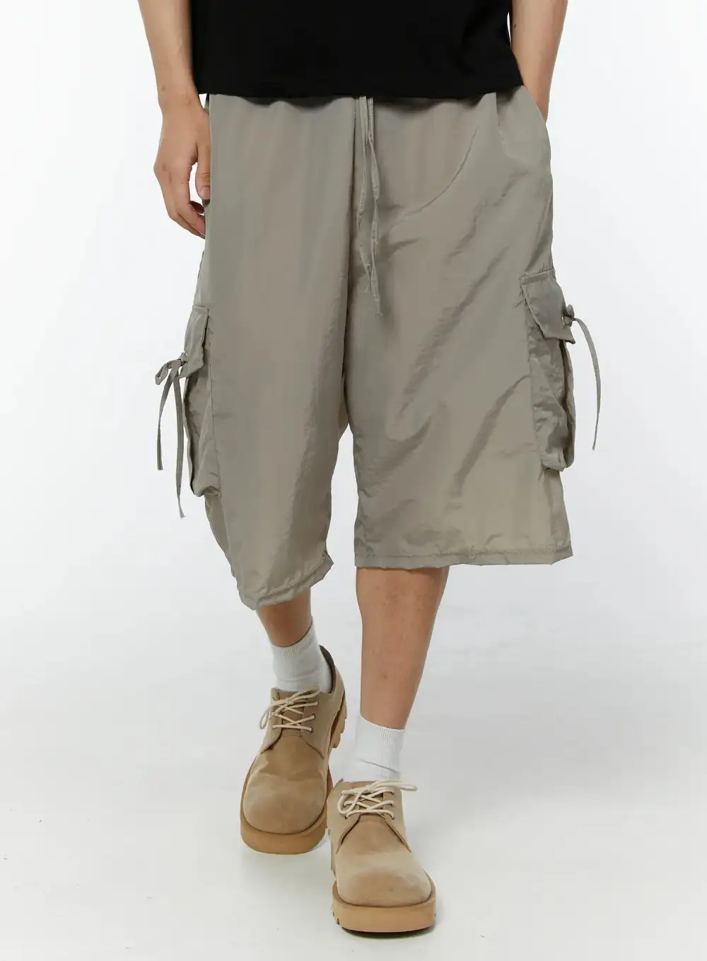 Men's Drawstring Utility Cargo Bermuda Cargo Shorts