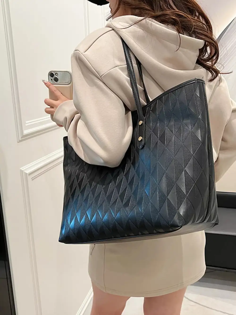 Cap Capacity Shoulder Bag