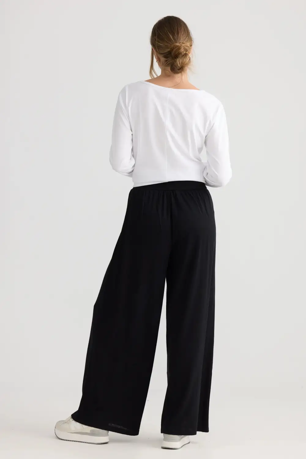 Women's Fluid Movement Wide Leg Pants