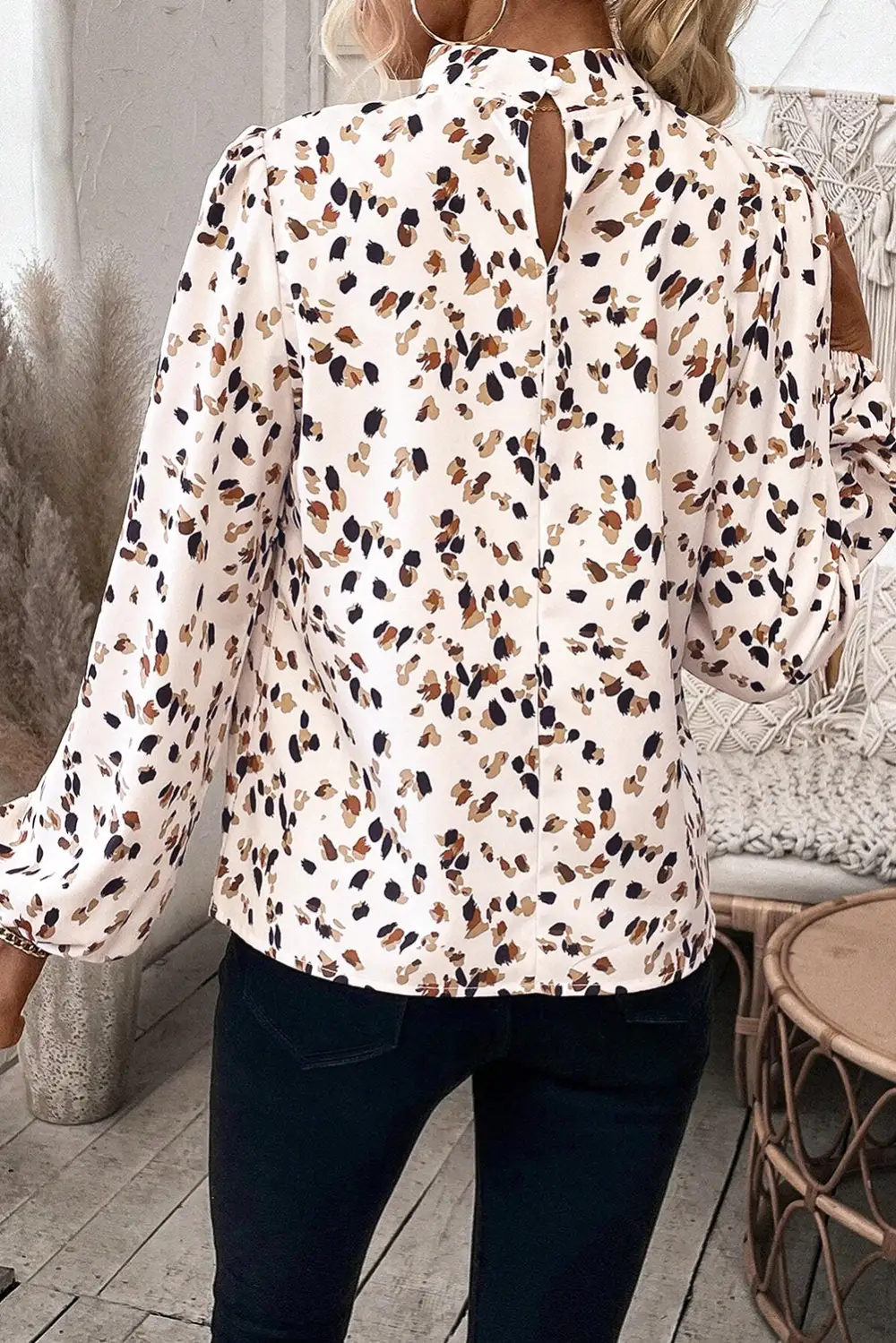 Classic Print Lantern Sleeve Mock Neck Pleated Blouse