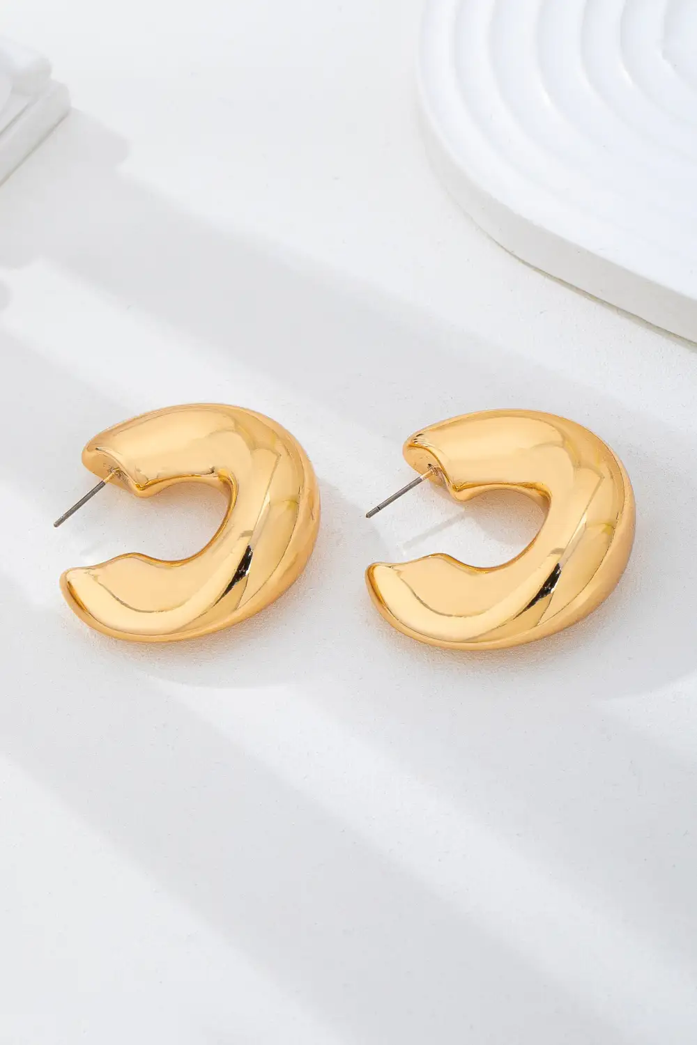 Bold Tone Chunky Dome Crescent