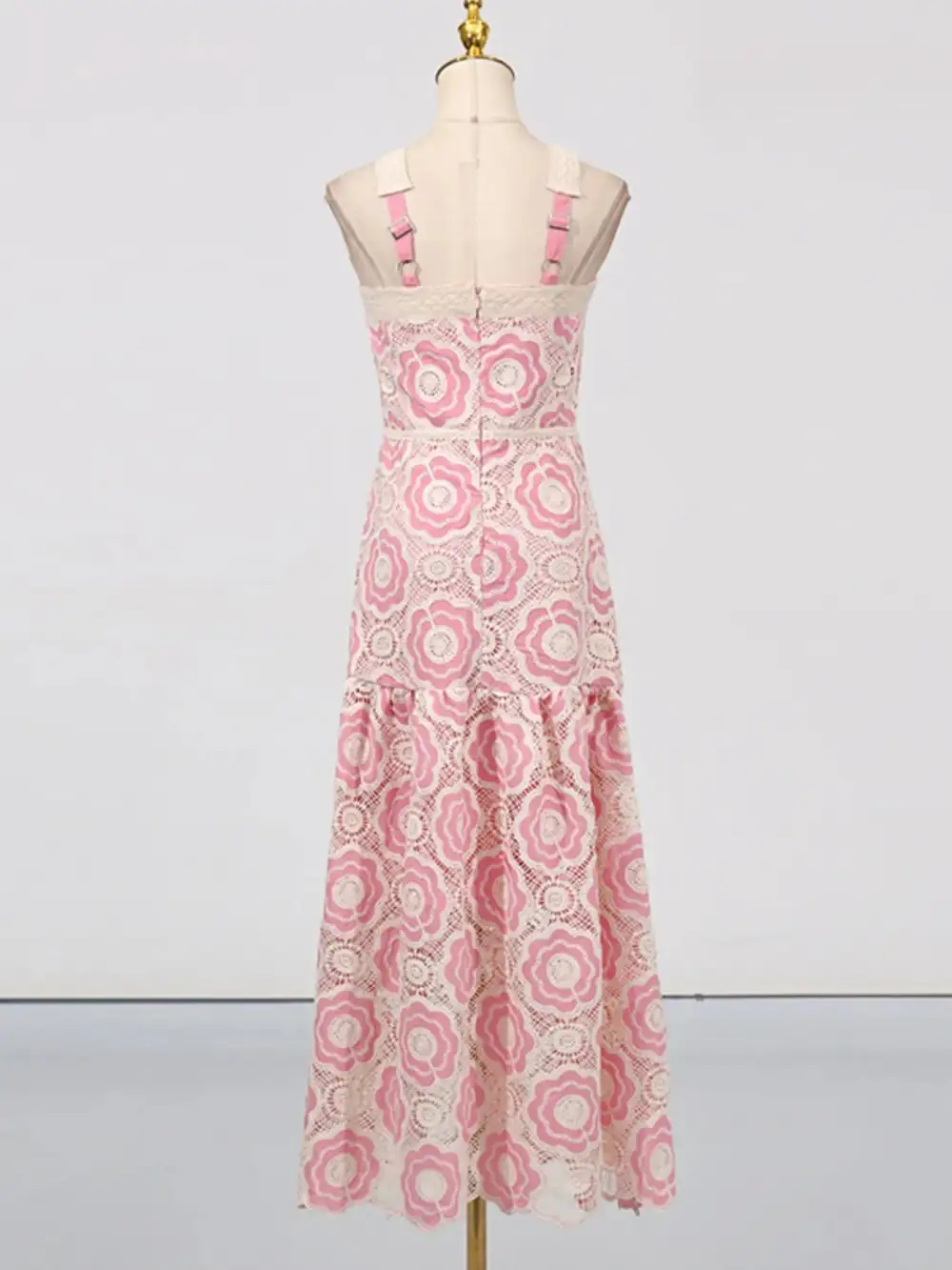 Lace Tiered Sleeveless Midi Dress