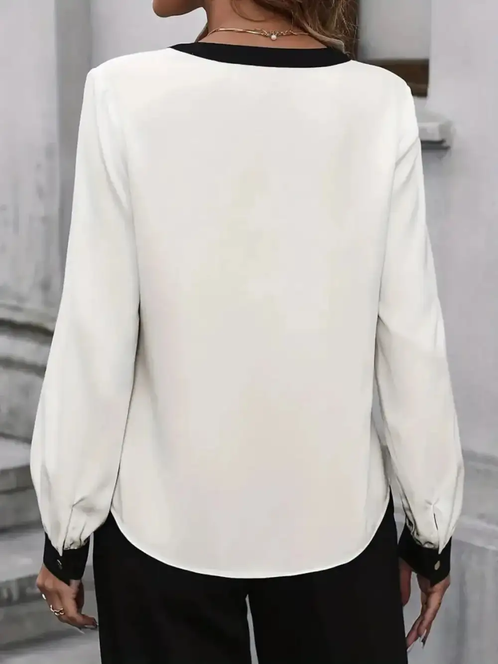 Contrast Notched Long Sleeve Blouse