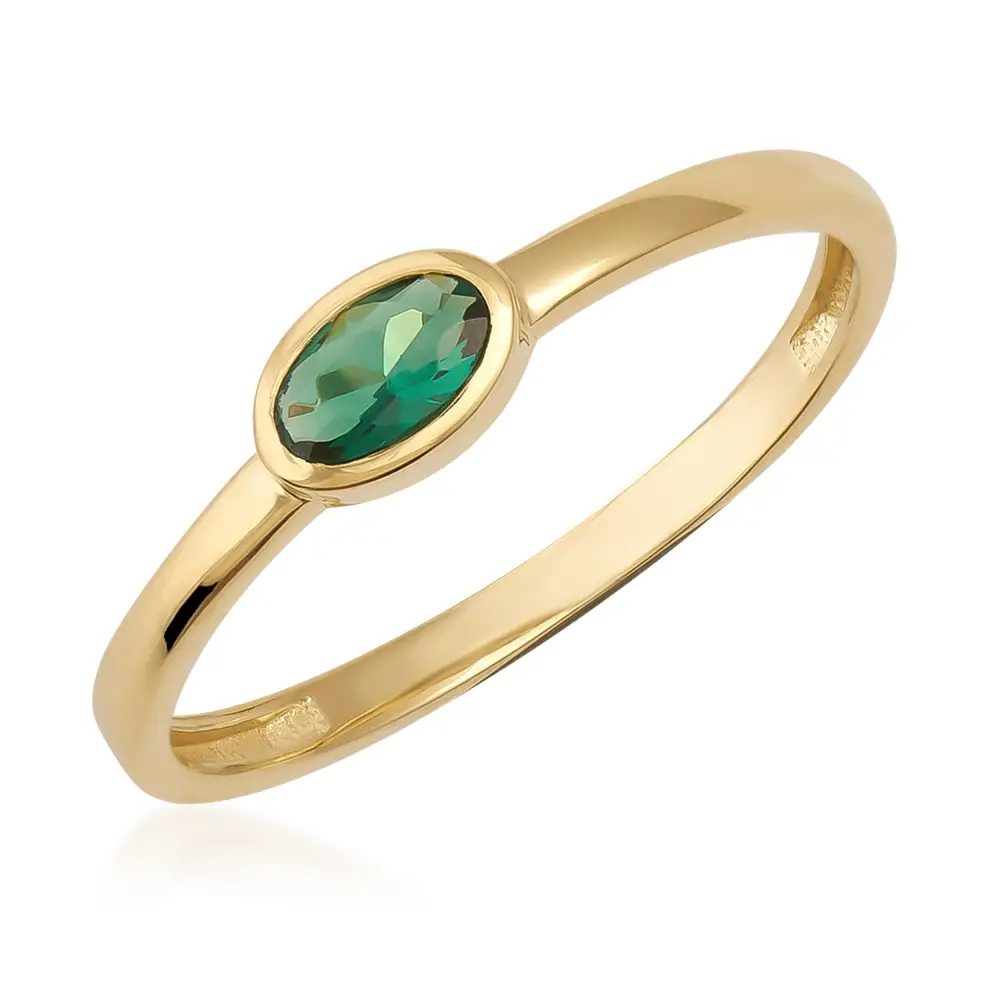 Simulated Emerald Oval Vintage Ring