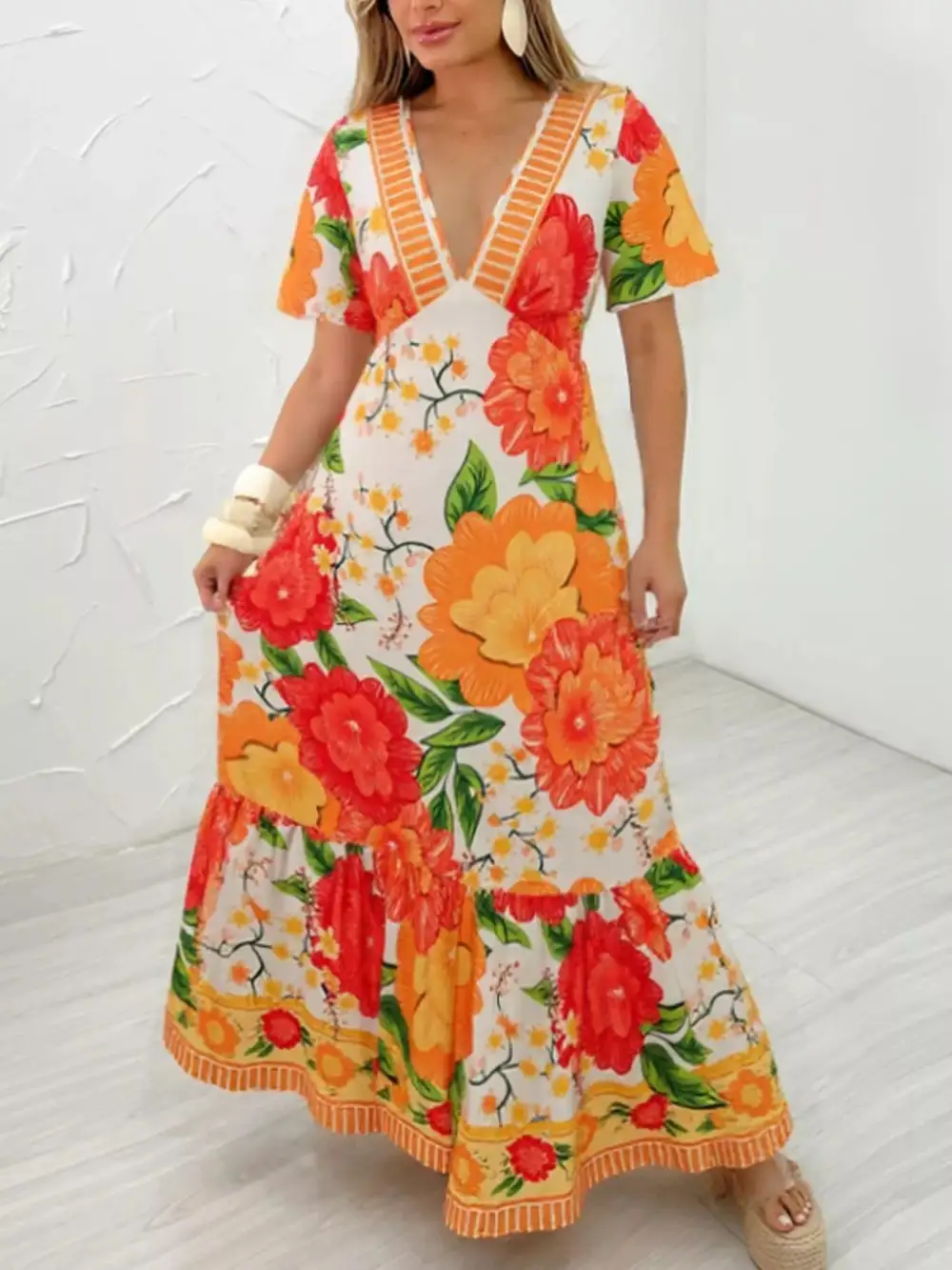 Structured Shape Floral Printed V Neck Maxi Dress