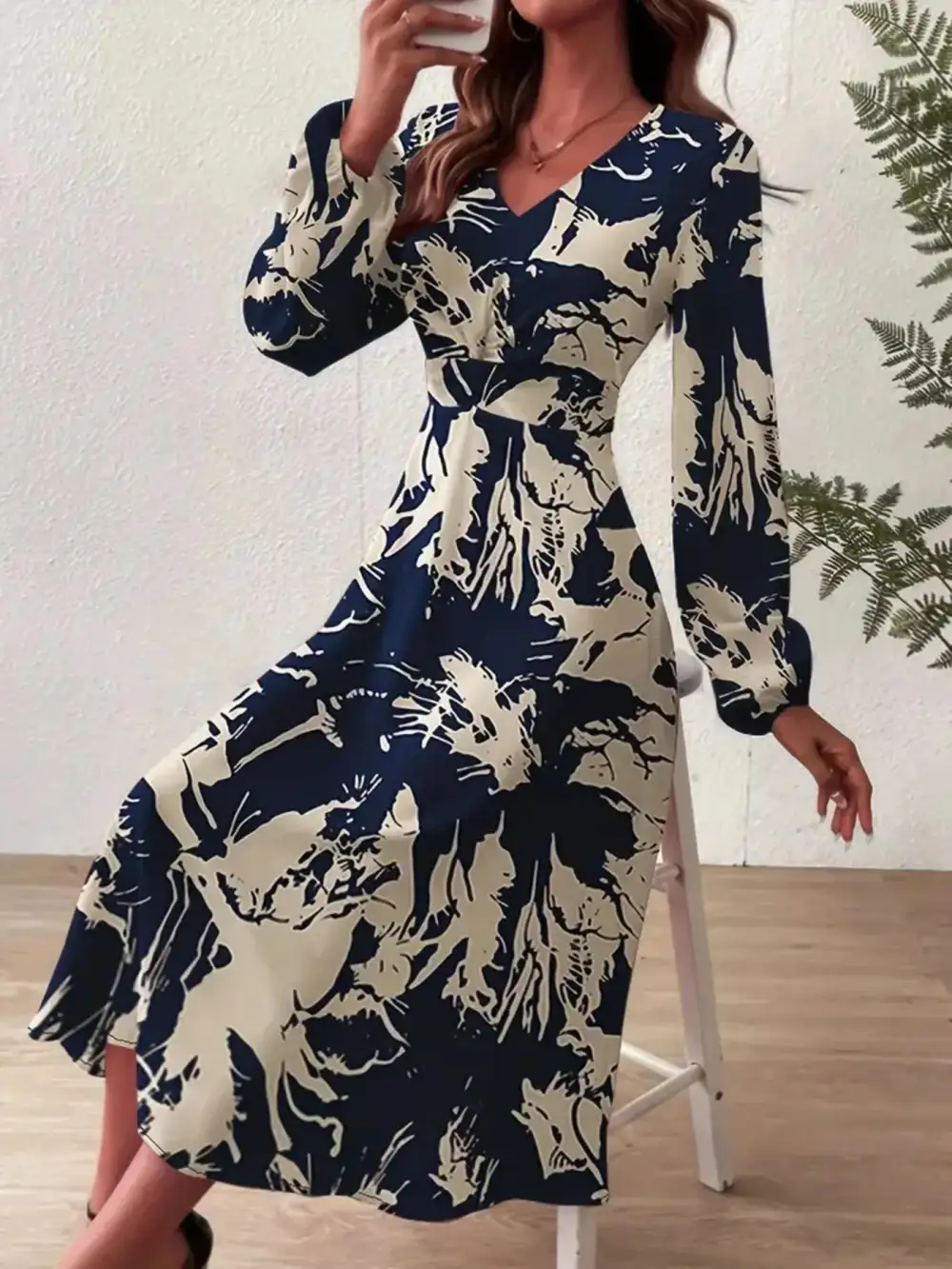 Structured Shape Printed Long Sleeve Midi Dress