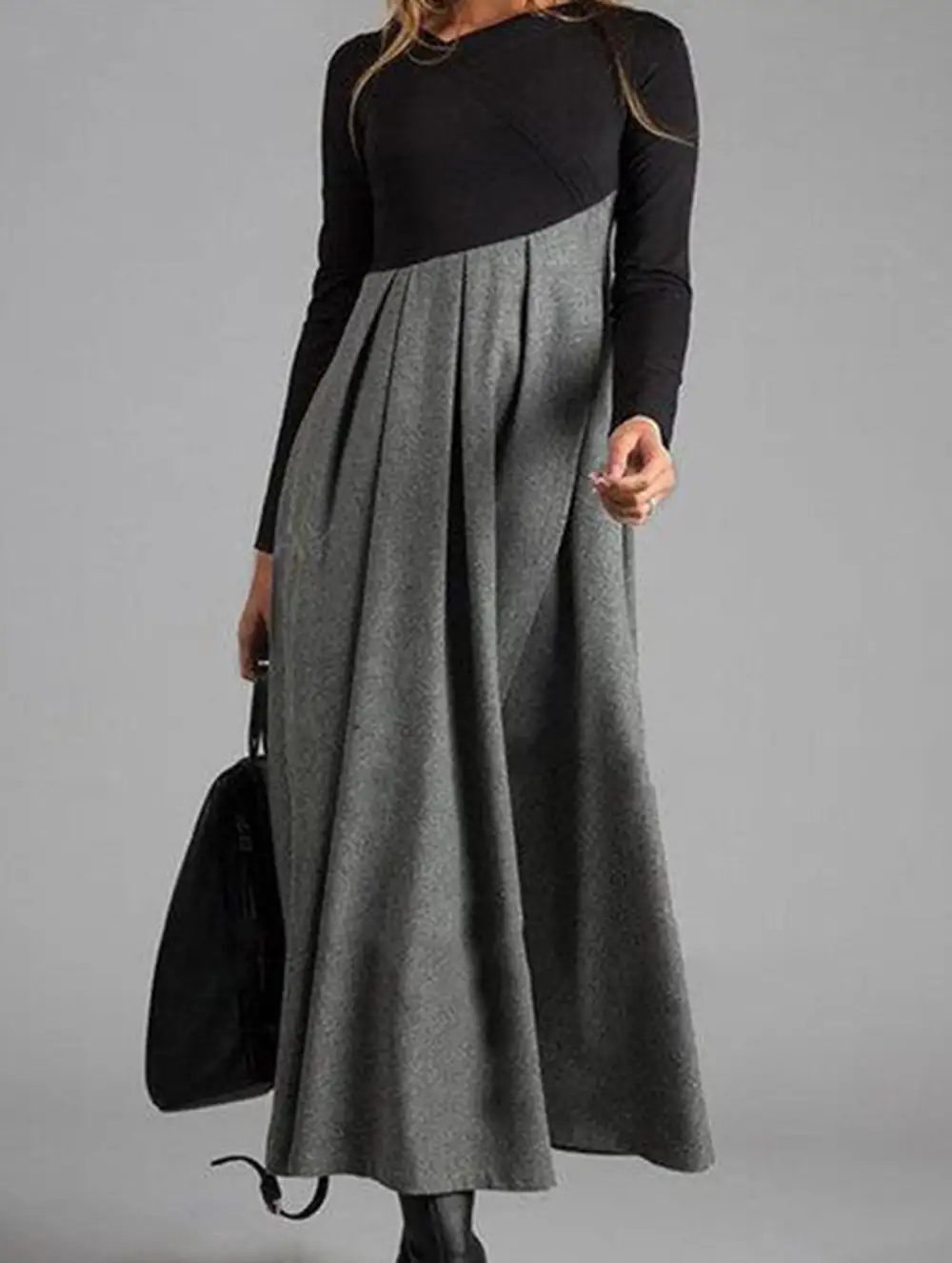 Contrast Detail V-Neck Long-Sleeved Dress