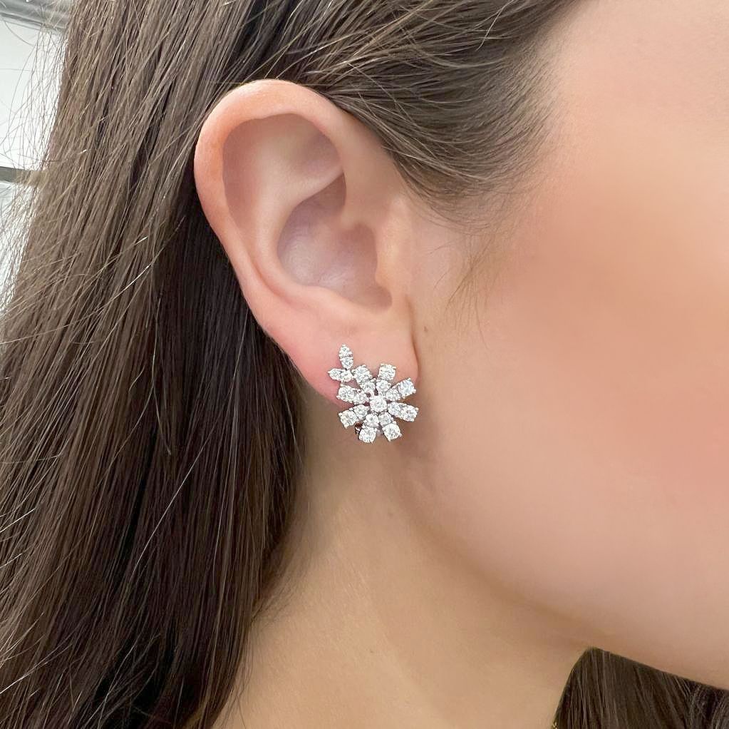Openwork Sculpted Gem Detail Earrings