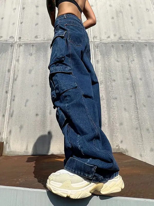 Relaxed Fit Wide Leg Seamed Pocket Jeans