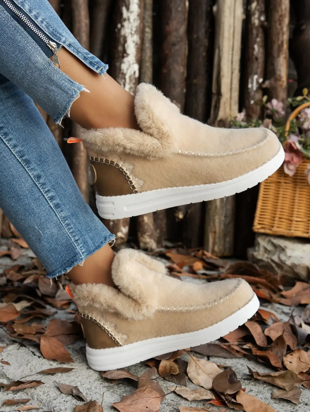 Furry Suede Round Toe Flat Boot