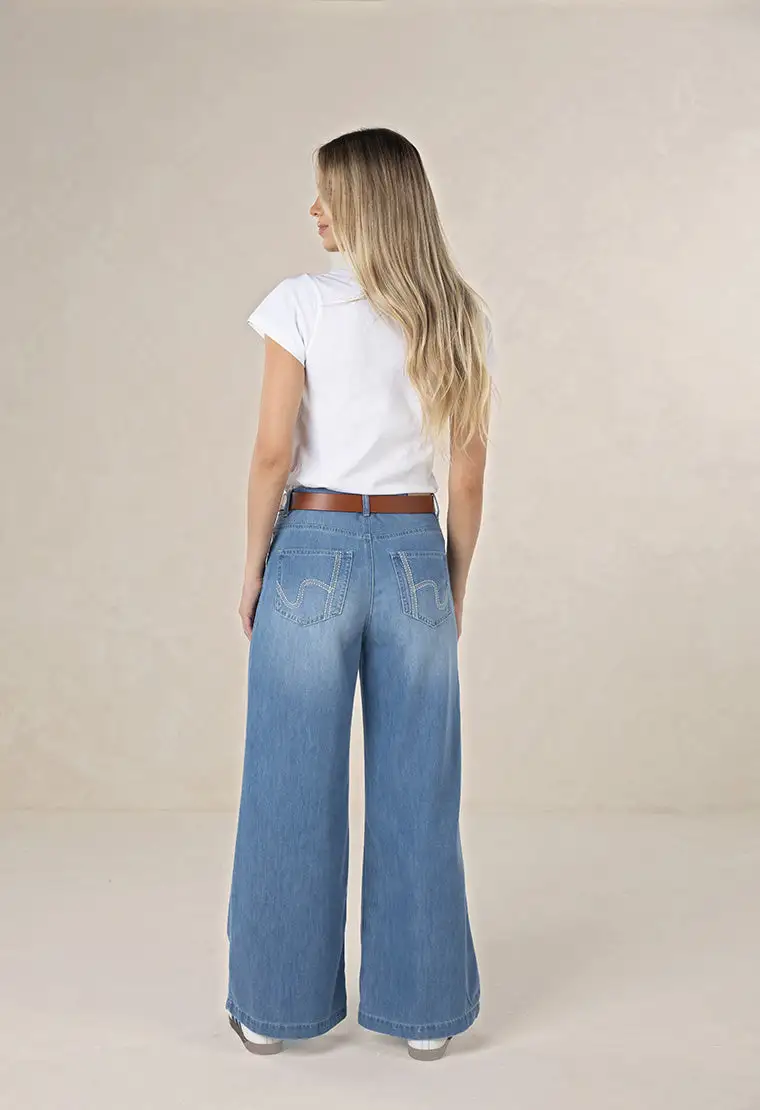 Women's Natural Drape Wide Leg Trousers