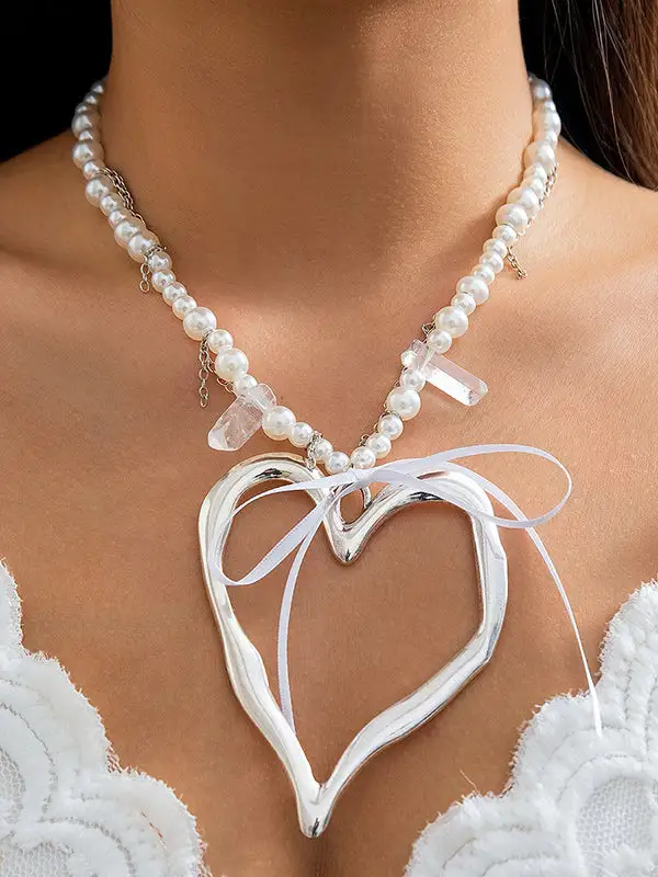 Beaded Heart Motif Dainty Necklace