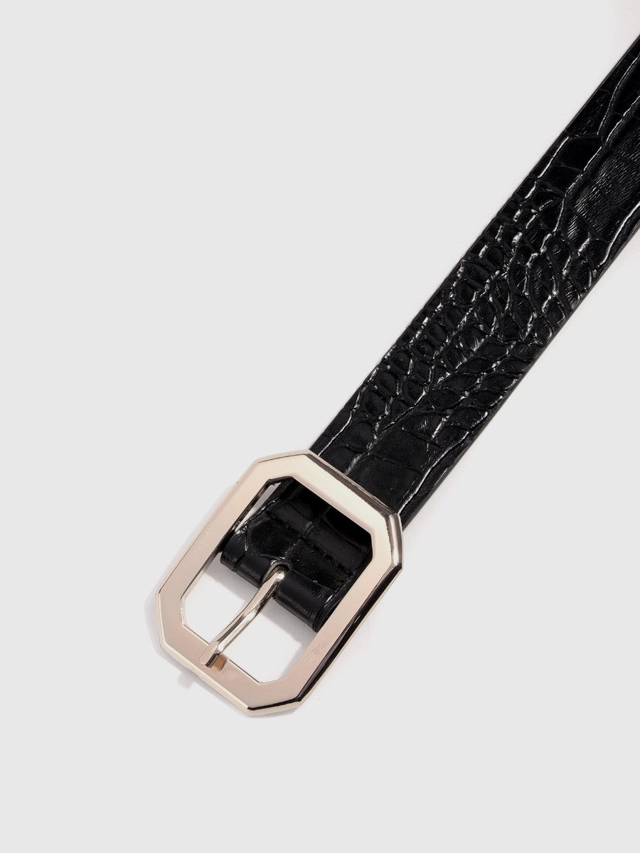 Classic black textured leather belt