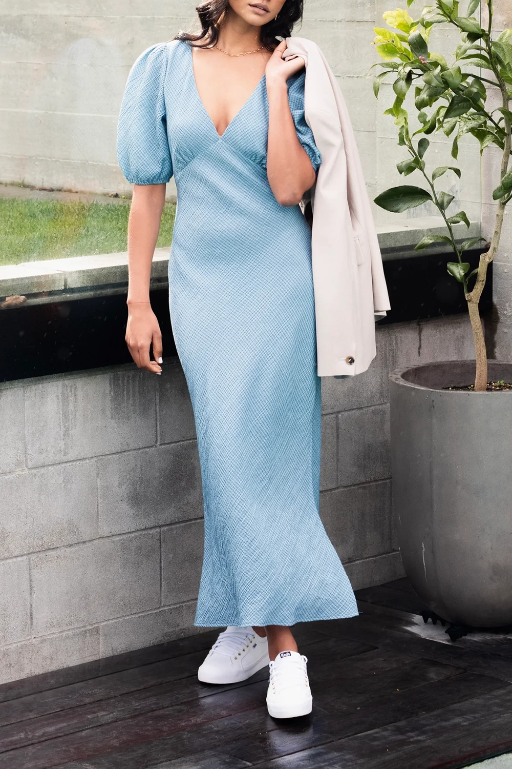 V - Neck Puff - Sleeve Maxi Dress