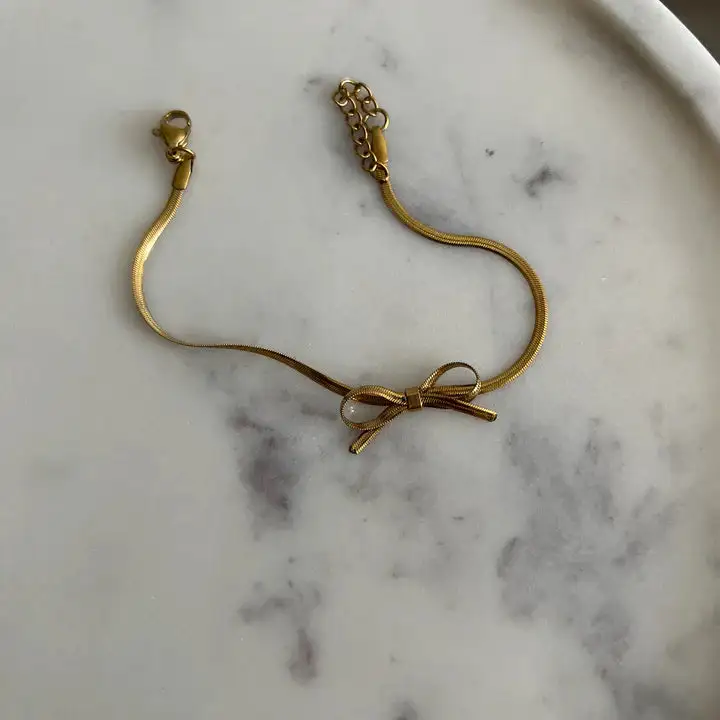 Sculpted Bow Bracelet