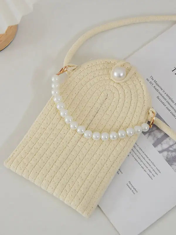 Woven Compact Shoulder Bag