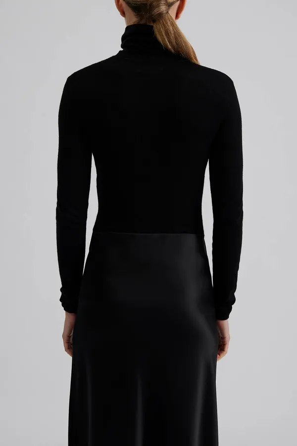 Wool Slim Fit Turtleneck Sweater